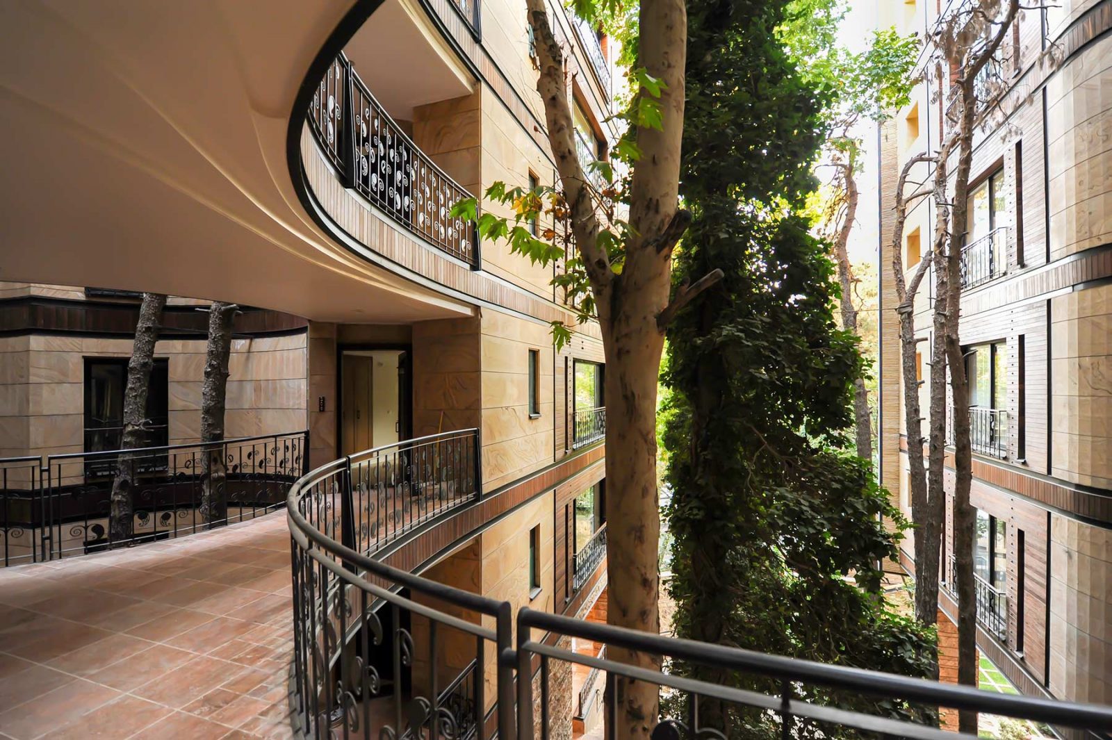 Niavaran - gallery image5