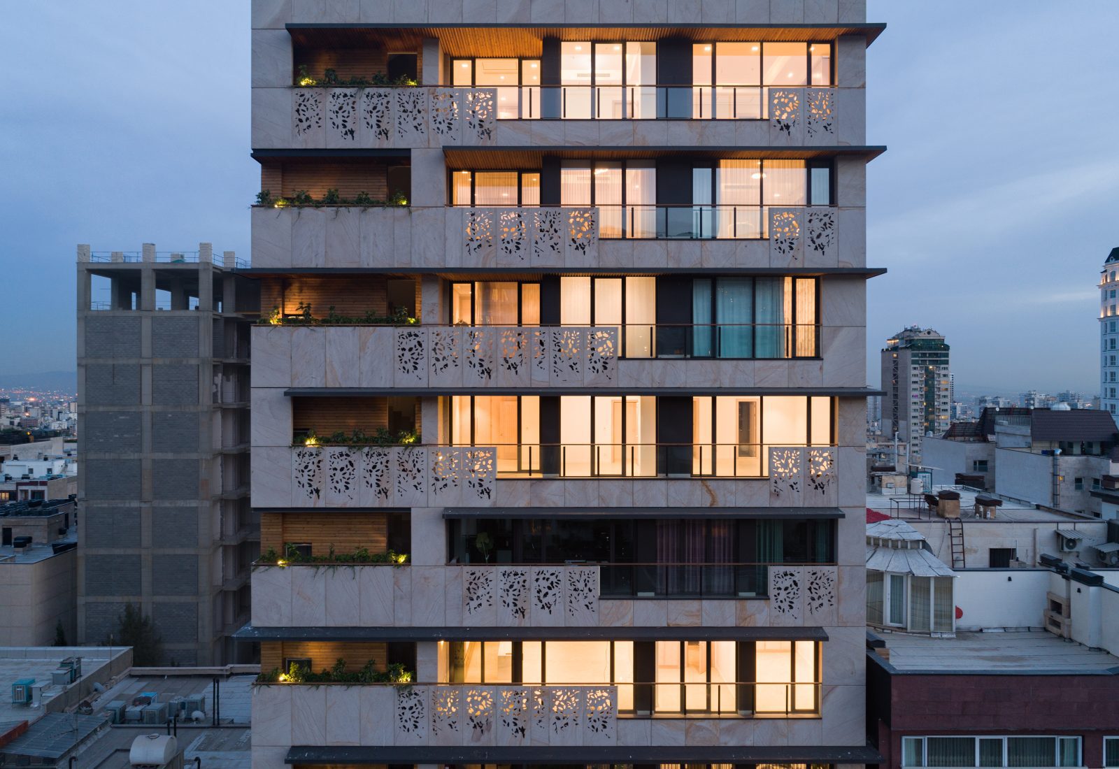 نیکان - gallery image2